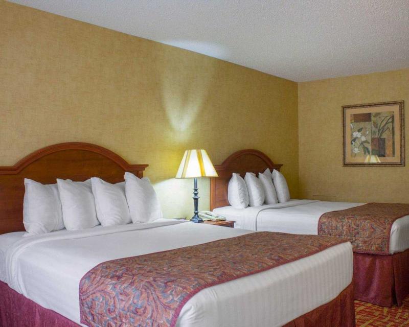 Devils Lake Inn By Oyo Near Devils Lake Regional Airport Bagian luar foto